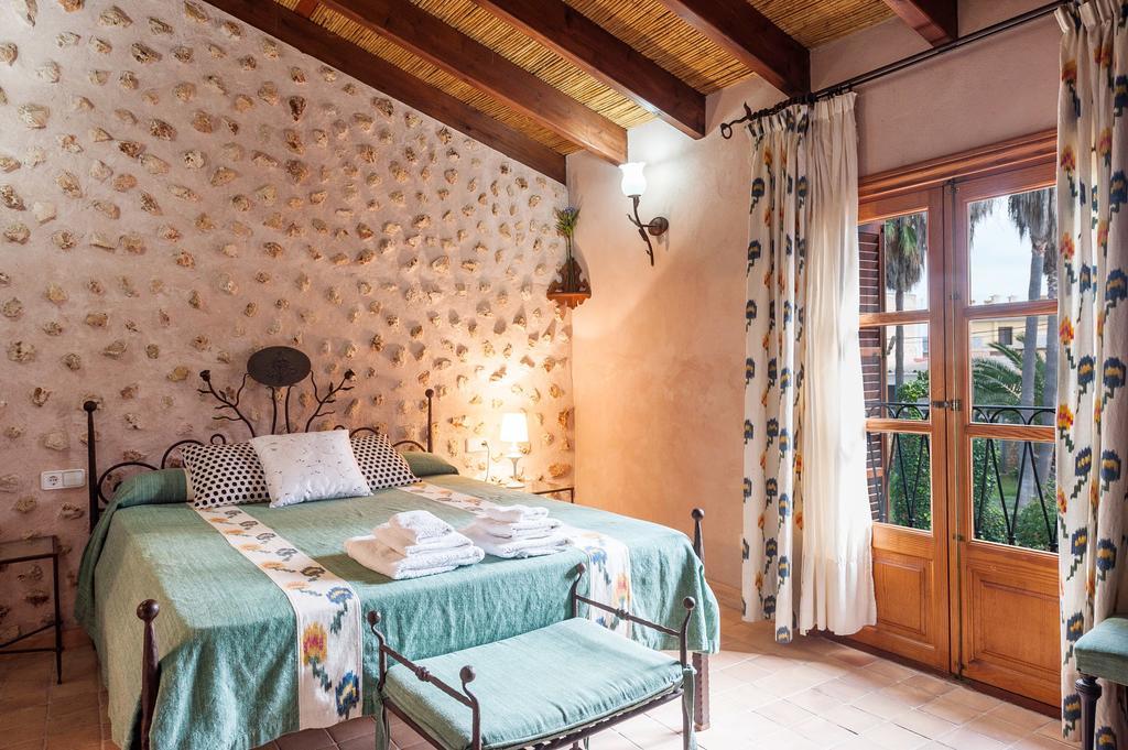 Cas Metge Monjo Villa *